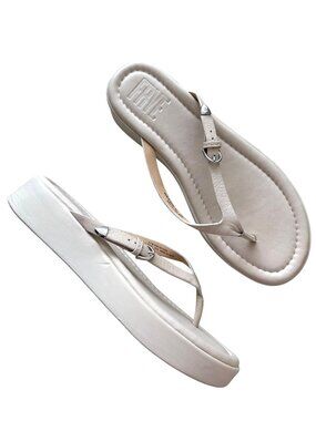 Frye Women's Sz 8.5M Maya Buckle Thong Sandals With Adjustable Straps In Ivory